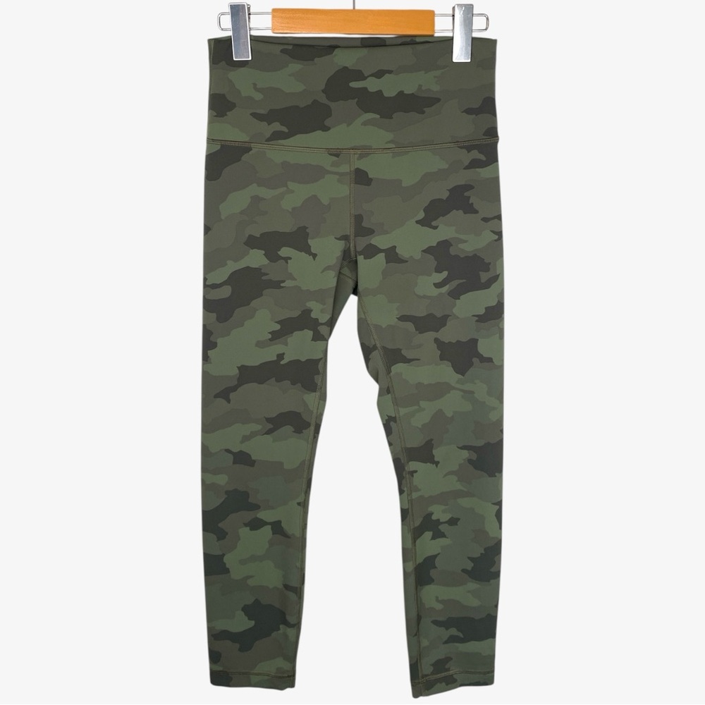 LULULEMON 'high rise' camo leggings size: 8